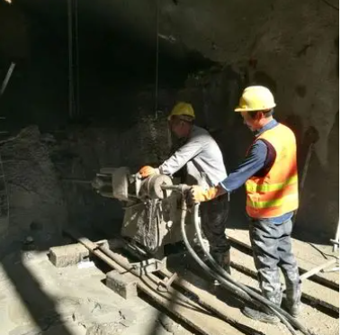 浑源水下抗分散灌浆料特点 水下不分散注浆料介绍